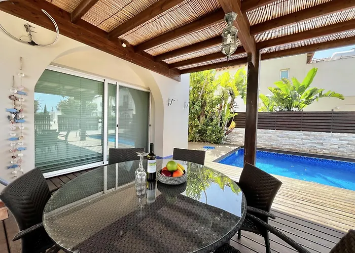 Thalassa Vila Paralimni